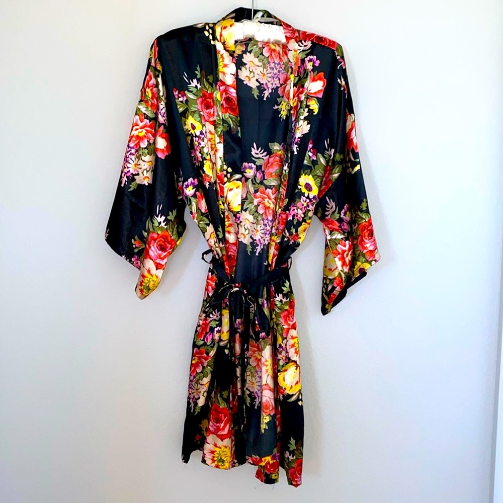 VS Black Flowers Kimono Robe Cover Up One Size